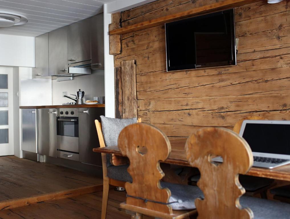 Chalet Swiss Andermatt Room photo